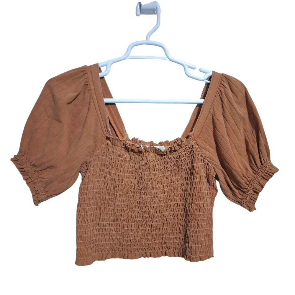 Free People Smocked Bodice Women's size Medium Ribbed Puff Sleeve Peasant Top‎